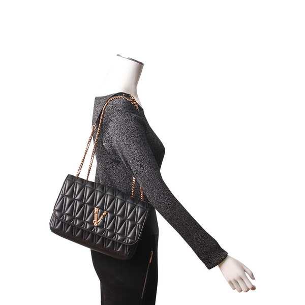 Leather Virtus Shoulder Bag Black