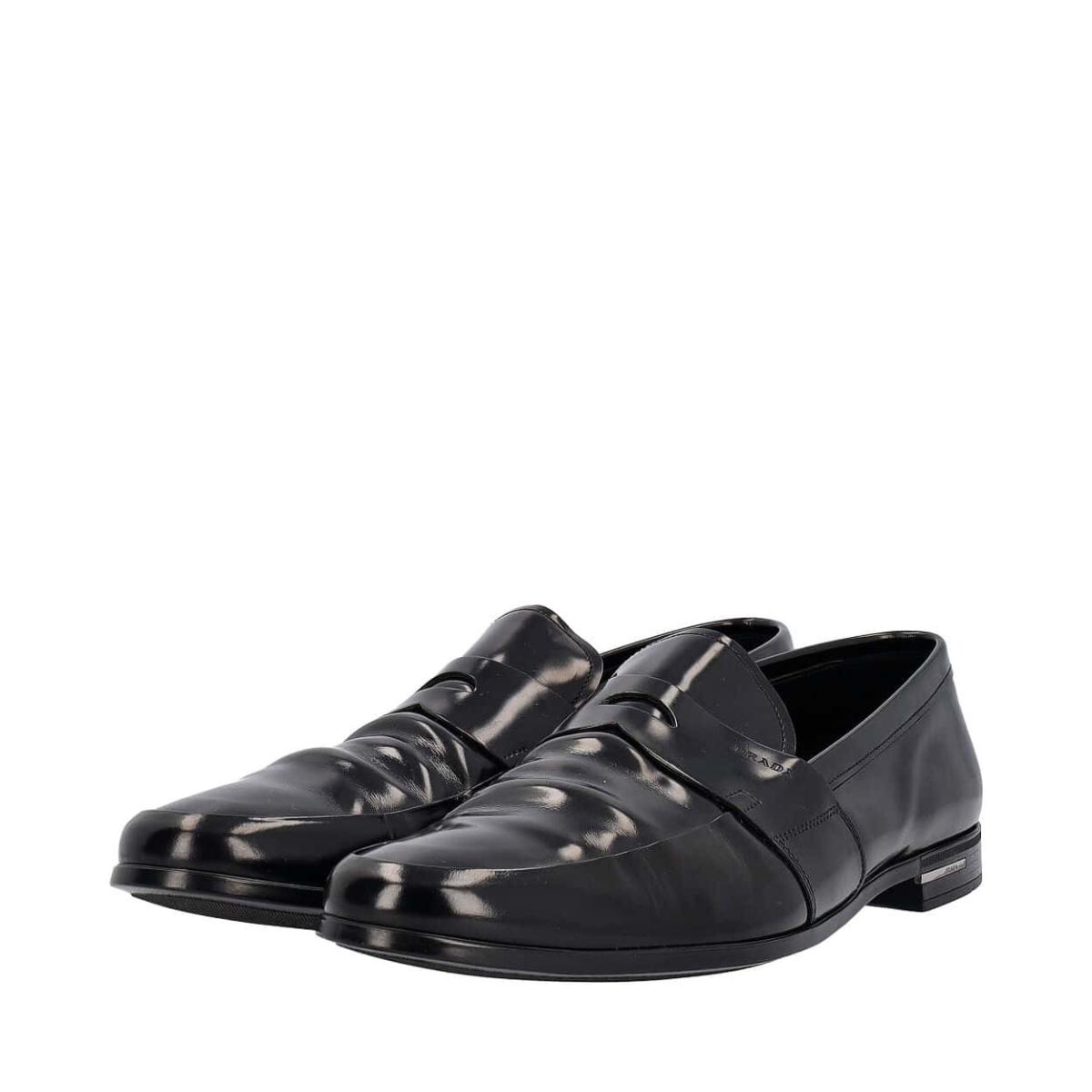 https://d1z63vhp56i30y.cloudfront.net/product-images/SHOPRA0262/PRADA-Leather-Loafers-Black_2.jpg.webp