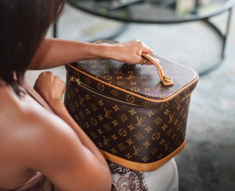 A close look at the construction and hardware of a Fendi handbag