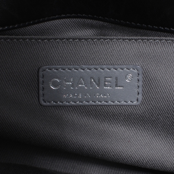 CHANEL Lambskin Quilted Medium Boy Flap w Stingray Shoulderstrap Black ...