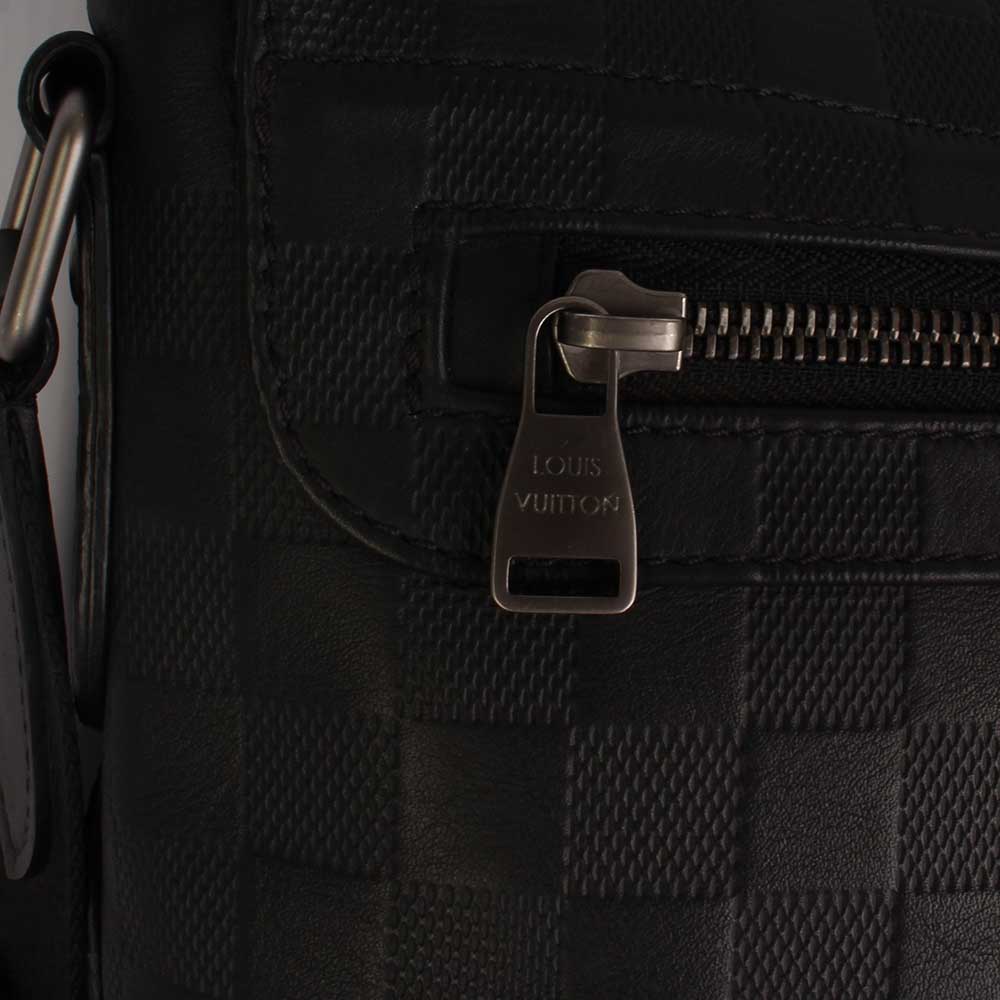 Louis Vuitton N41284 District Mm Messenger Bag Damier Infini Leather | SEMA Data Co-op