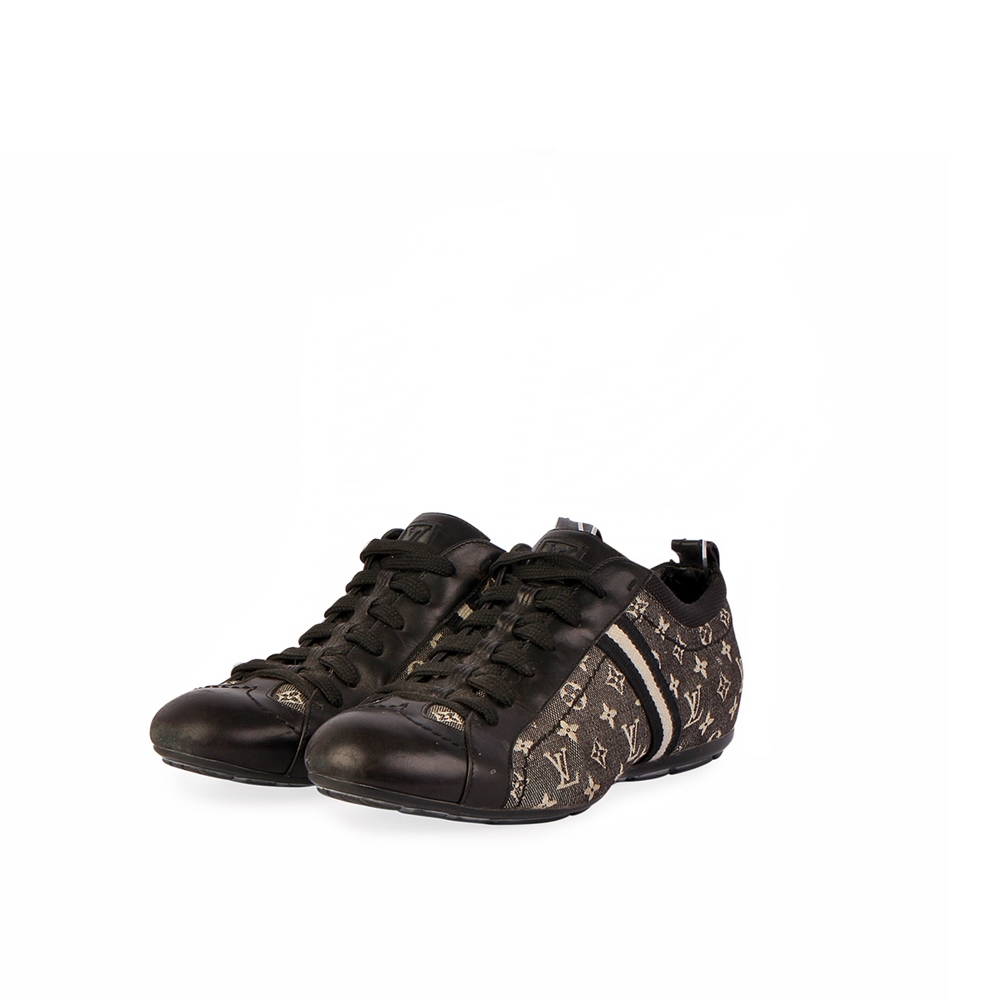 LOUIS VUITTON Denim Monogram Sneakers Black – S:37.5 (4.5) | Luxity