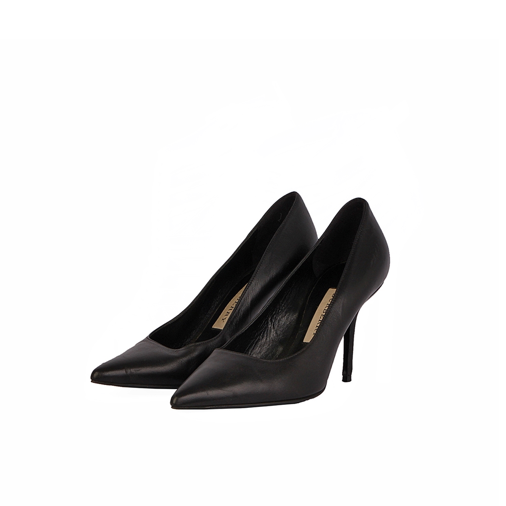 BURBERRY Leather Pointed Toe Pumps 