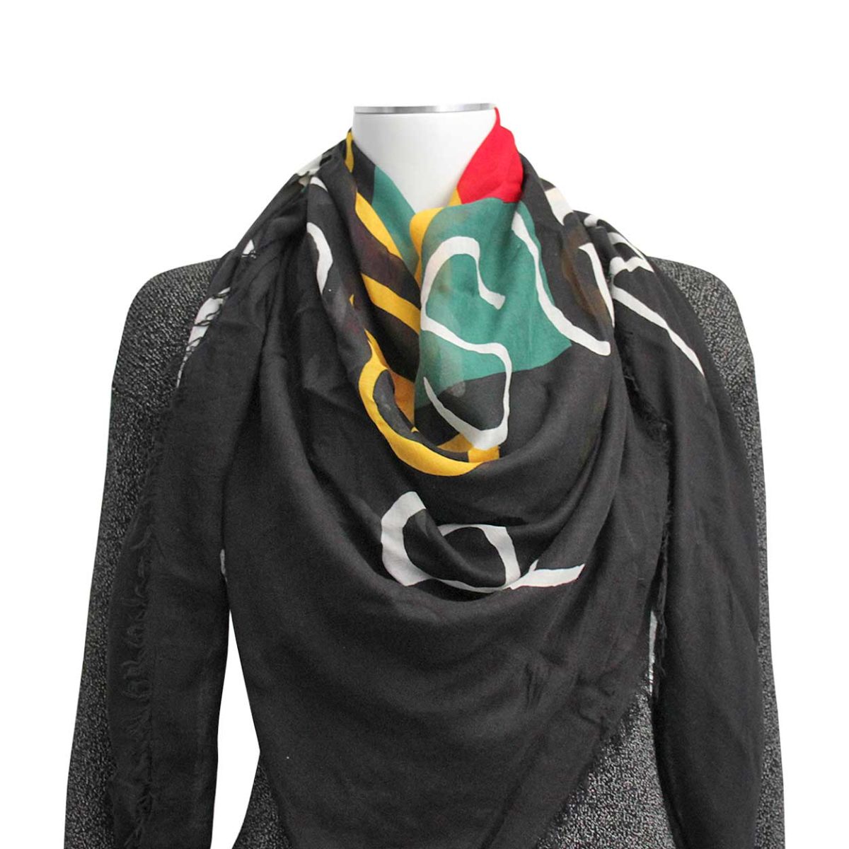  GUCCI  Tomorrow  Logo Shawl Black Luxity