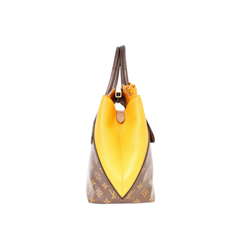 Majestueux ostrich handbag Louis Vuitton Brown in Ostrich - 27932056