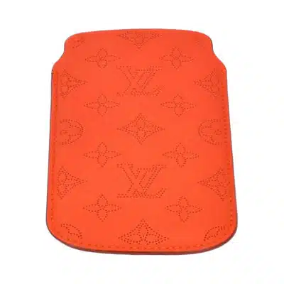 Louis Vuitton Mahina iPad Air Soft Case  Louis vuitton, Louis, Louis  vuitton fashion