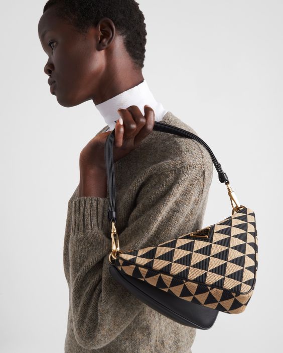 blubags School Bag & Tiffin Bag Combo Trending Bags (T-Blue) : Amazon.in:  Fashion
