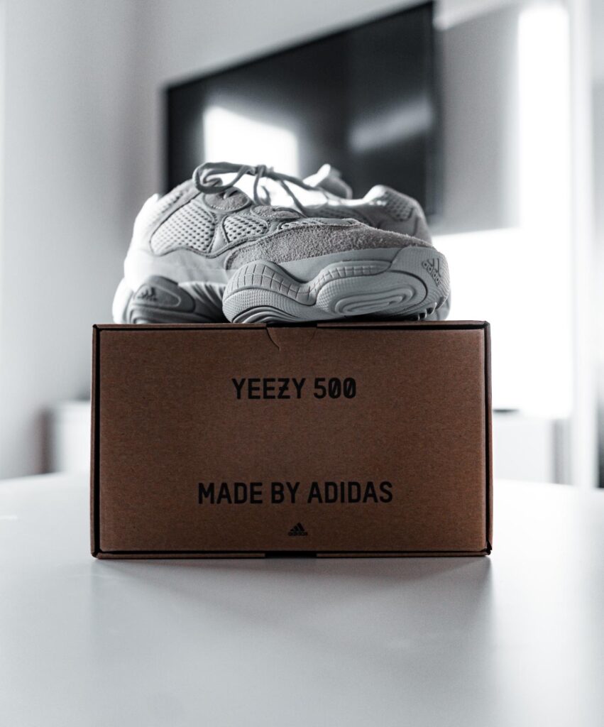Adidas Yeezy 500 Blush Sneakers Mens Size 9 100% Authentic Kanye Supreme  Jordan